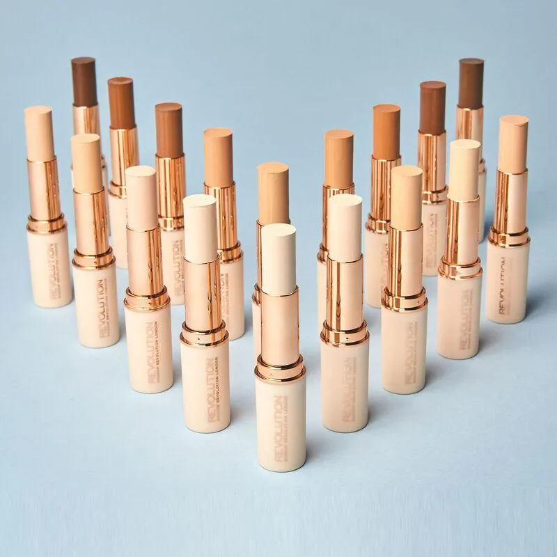 MAKEUP REVOLUTION Fast Base Stick Foundation - F3