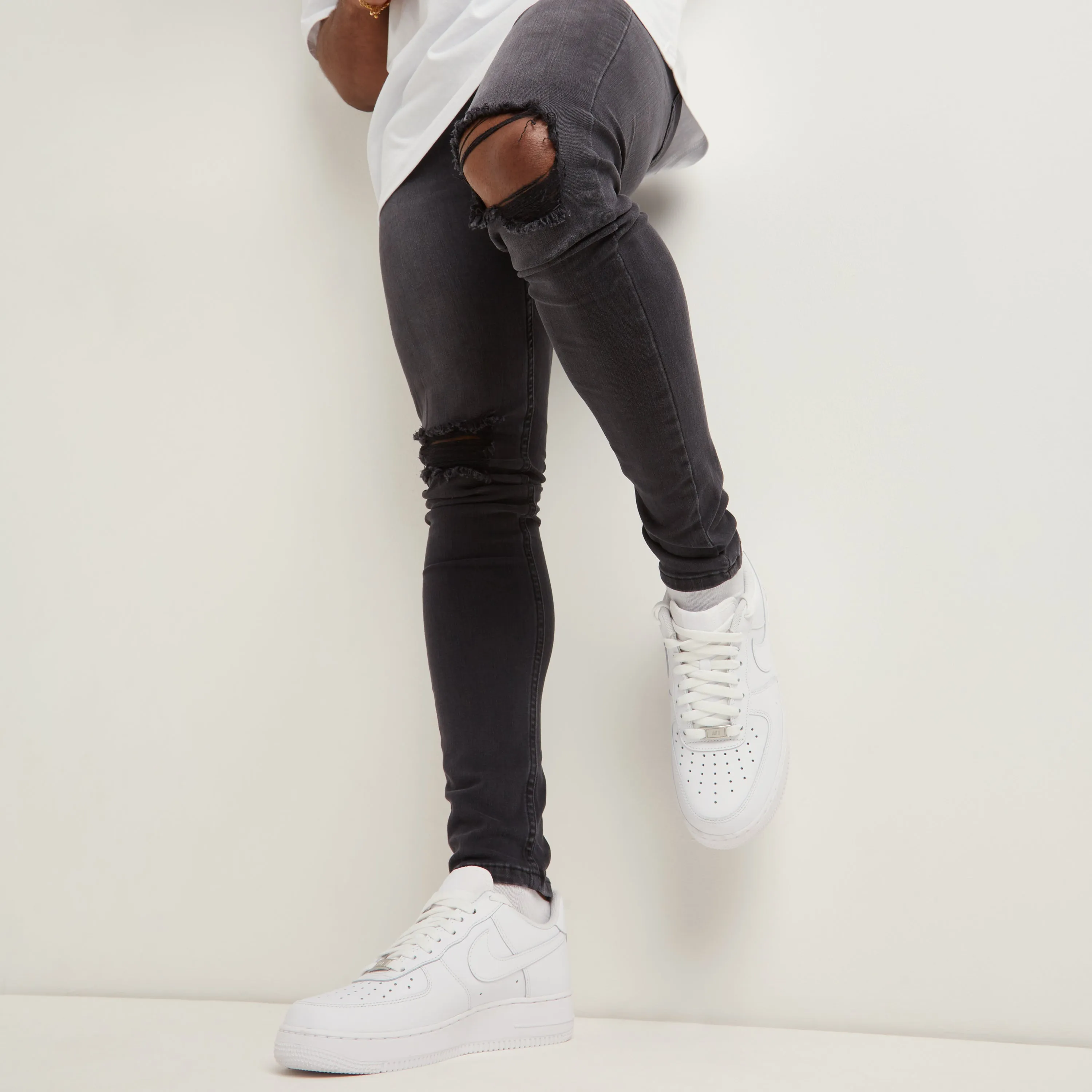 Signature Spray On Jeans - Ripped - Grey